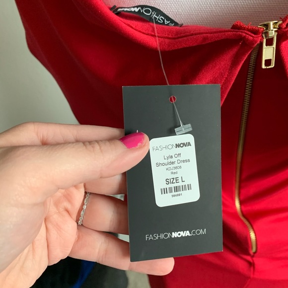 LUXE dress fashion nova tags on size large - Picture 3 of 3